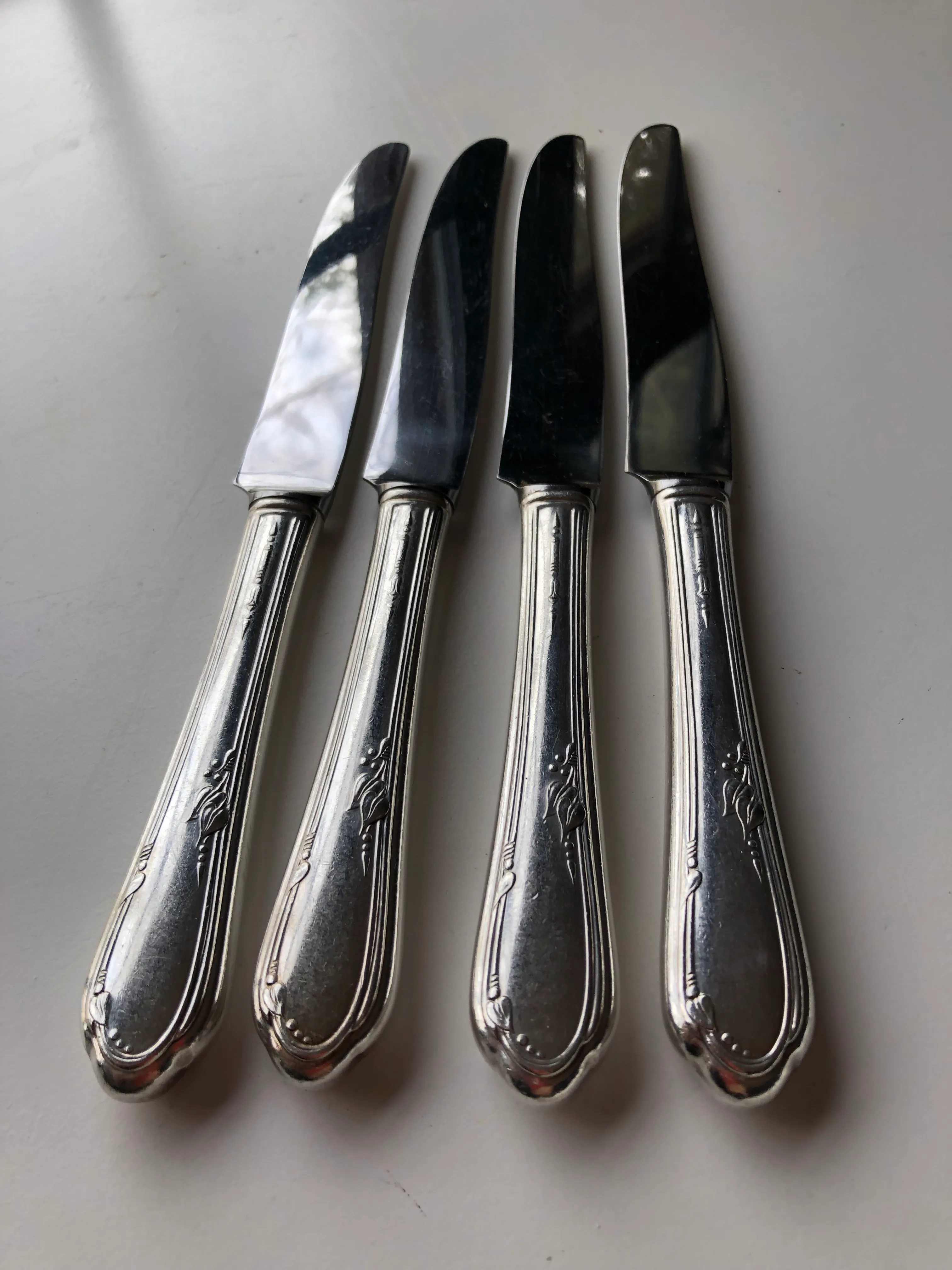 Vintage Wm A. Rogers A1 Plus Oneida Ltd Silver Plated \