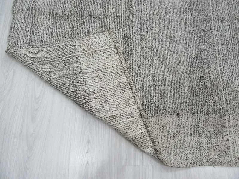 Vintage Gray Kilim Runner Rug - 3\'10\