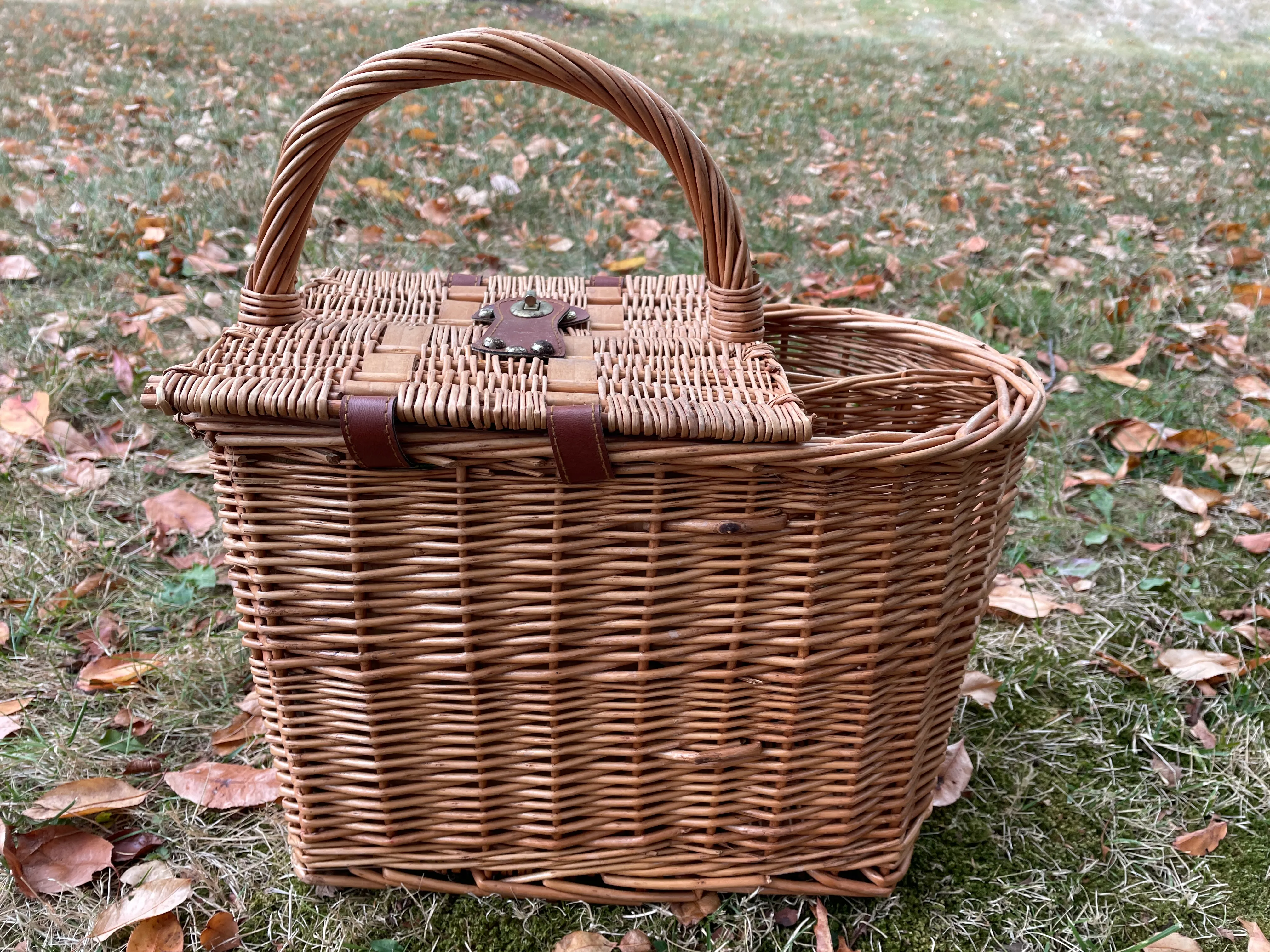 ★Retro picnic basket★ Retro Picnic Basket 25 Qt Cooler | Igloo
