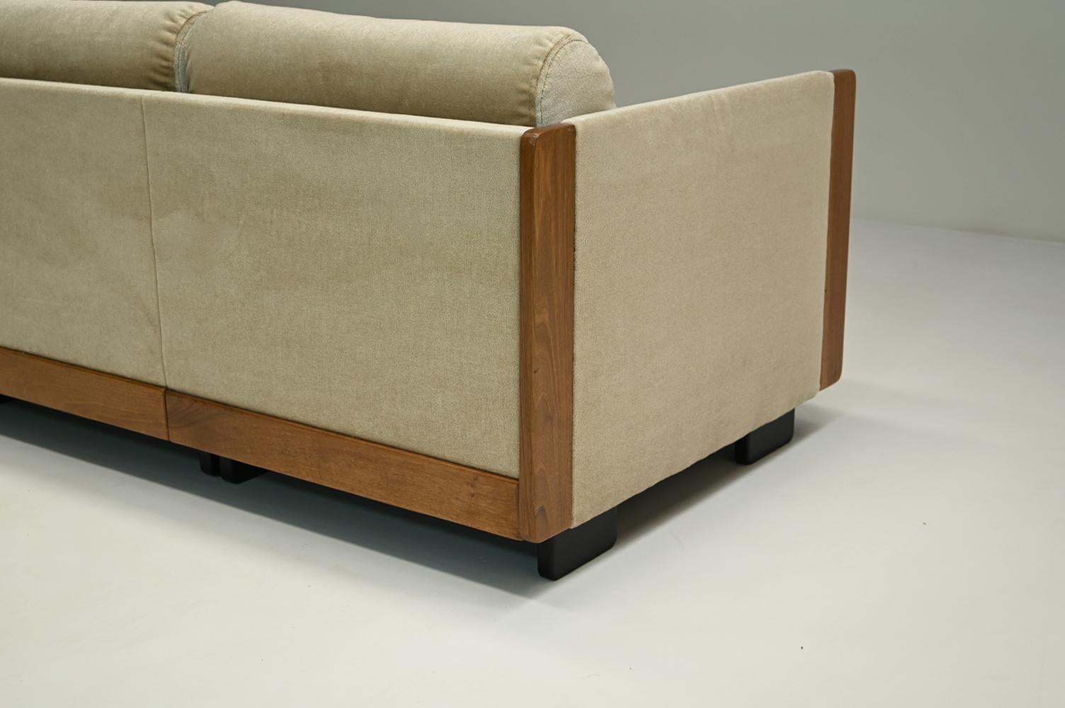 Cassina Afra & Tobia Scarpa “model 920” 920 Sofa by Afra & Tobia Scarpa for Cassina, 1960s | Chairish