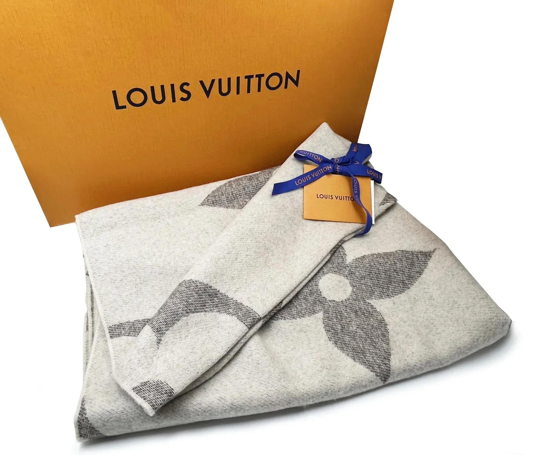 Louis Vuitton Brand New Grey Giant Monogram Cashmere Scarf