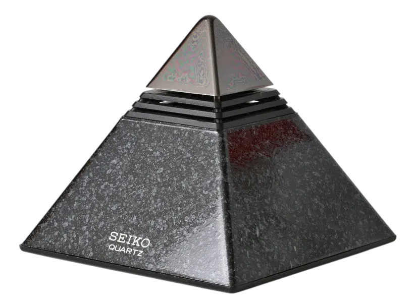 【稀少】SEIKO ピラミッドトーク　電波時計 pyramid talk File:Seiko pyramid talking clock.jpg - Wikimedia Commons