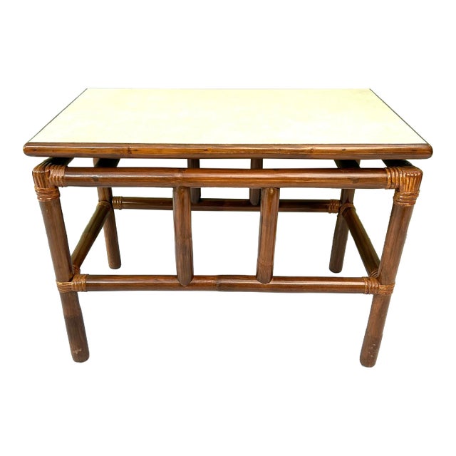 1970s Clark Casual Bamboo & Rattan Side Table – Vintage Coastal Coffee or Accent Table For Sale