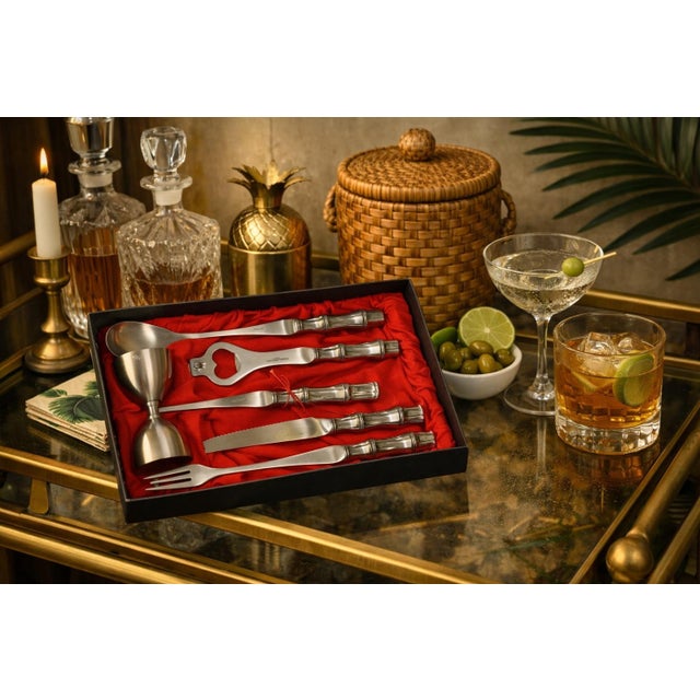 Elevate your bar cart with this vintage Goodwood 5‑piece stainless steel bamboo bar tool set, beautifully preserved in its...