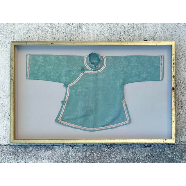 Chinoiserie Vintage Asian Shadowbox Silk Lady’s Jacquard Kimono Jacket For Sale - Image 3 of 12