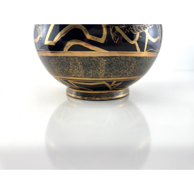 Vintage Black & Gold Greek Revival Style Vase With Figural Motif on Stand For Sale - Image 12 of 13