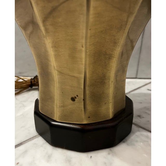 Brass Mid 20th Century Mid Century Modern Brass Scallop Design Brass Table Lamp For Sale - Image 8 of 9