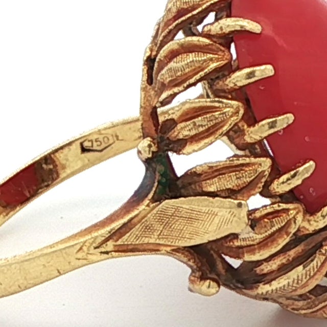 1950s 18k Yellow Gold Coral Ring, Size 6.5 For Sale - Image 11 of 11