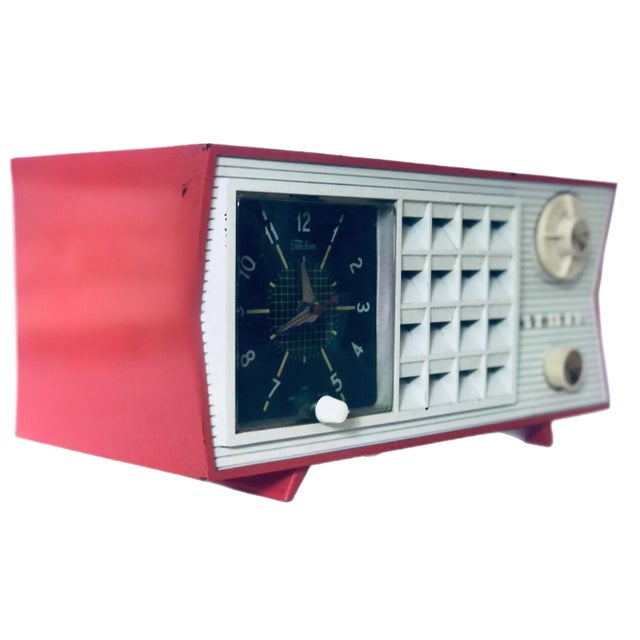 50s Coral Pink White Admiral Bakelite Am Vacuum Tube Alarm Clock Radio