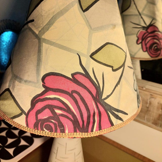 Mid-Century Modern Glass Table Lamp with Floral Lampshade, 1950s For Sale - Image 3 of 7