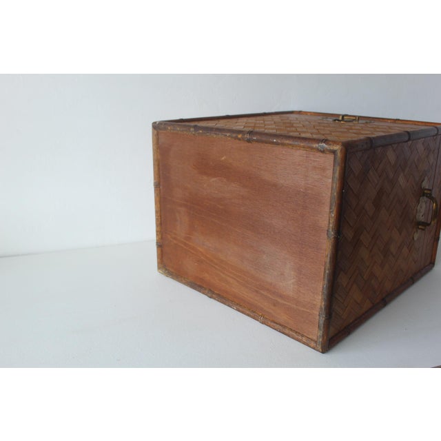 Vintage Bamboo Woven Rattan Storage Chest Trunk Brass Hardware Details Lockable Mid-Century For Sale - Image 17 of 18