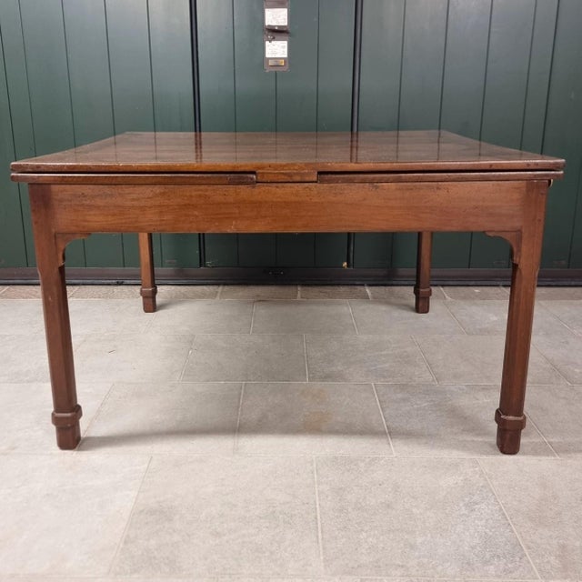 Brown Extendable Table in Walnut, 1770 For Sale - Image 8 of 9