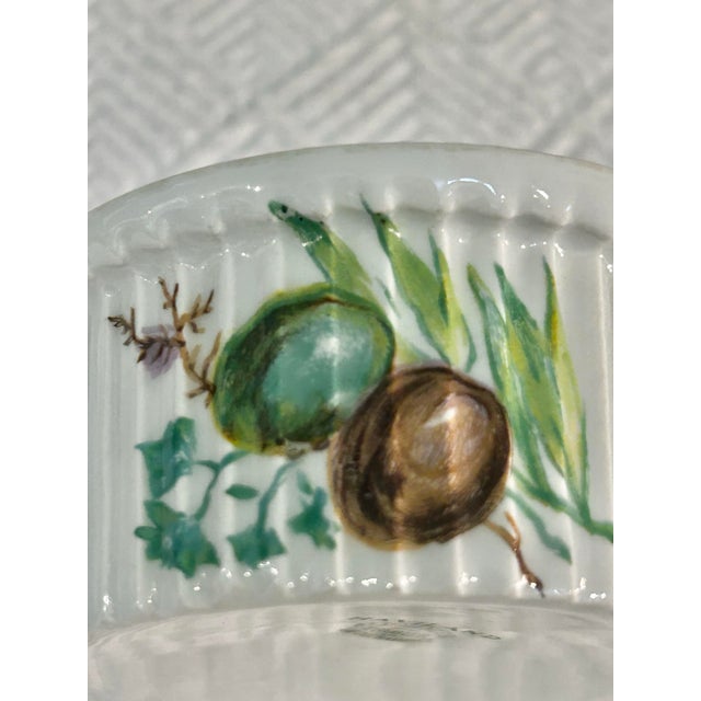 Mid 20th Century Set of 6 Vintage Haviland Limoges France Hand-Painted Bird Nest & Egg Aluminite Porcelain Ramekins For Sale - Image 5 of 7