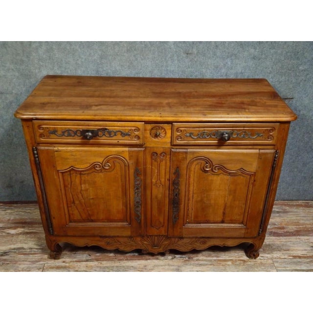 18th Century Louis XV Buffet in Carved Wood For Sale - Image 3 of 12