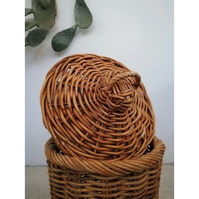 Large Italian Hand-Woven Willow Basket with Lid, 1950s For Sale - Image 15 of 18