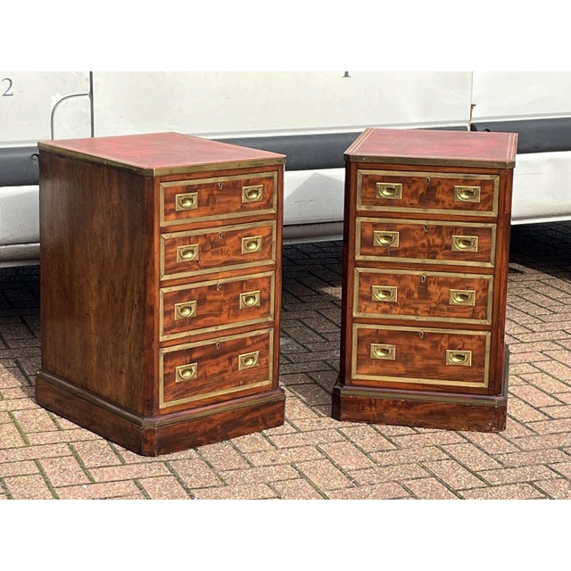 Victorian Bedside Drawers in Mahogany with Brass-Bound Decor, Set of 2 For Sale - Image 9 of 18