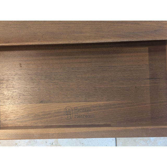 1960s Vintage Heritage Henredon Mid-Century Modern Walnut Coffee Table With Dovetailed Drawer — "Modern Design" Line For Sale - Image 5 of 6
