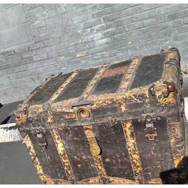Wood Authentic Late 19th-Century Dome-Top Steamer Trunk For Sale - Image 7 of 12