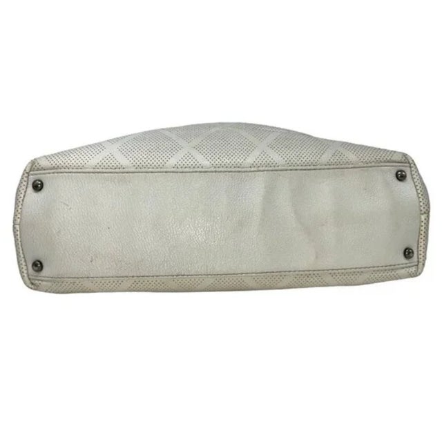 2000 - 2009 Chanel Ivory Goatskin Perforated Large CC Tote For Sale - Image 5 of 9
