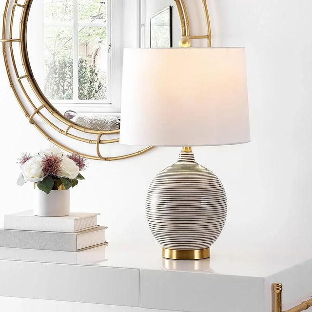 Modern Kremp 23" Table Lamp with USB in Grey For Sale - Image 3 of 3