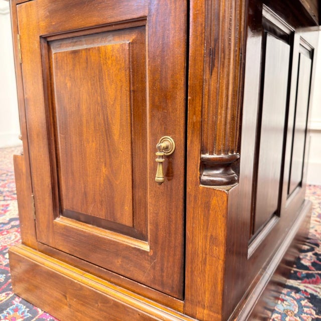Classic English Chesterfield Desk For Sale - Image 13 of 18