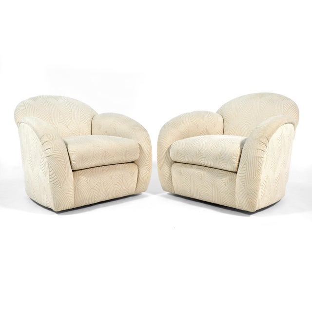 Mid-Century Modern Pair of Swivel Lounge Chairs by Interior Crafts For Sale - Image 3 of 10
