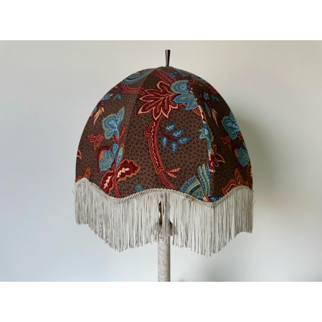 Italian Vintage Carved Alabaster Table Lamp With Shade For Sale - Image 3 of 11