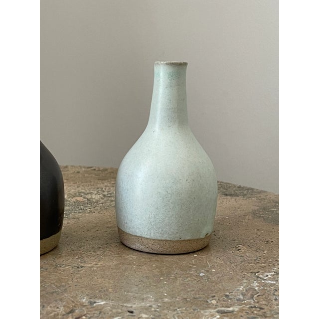 Ceramic 1960s Gordon and Jane Martz Collection of Ceramic Vases- Set of 4 For Sale - Image 7 of 13