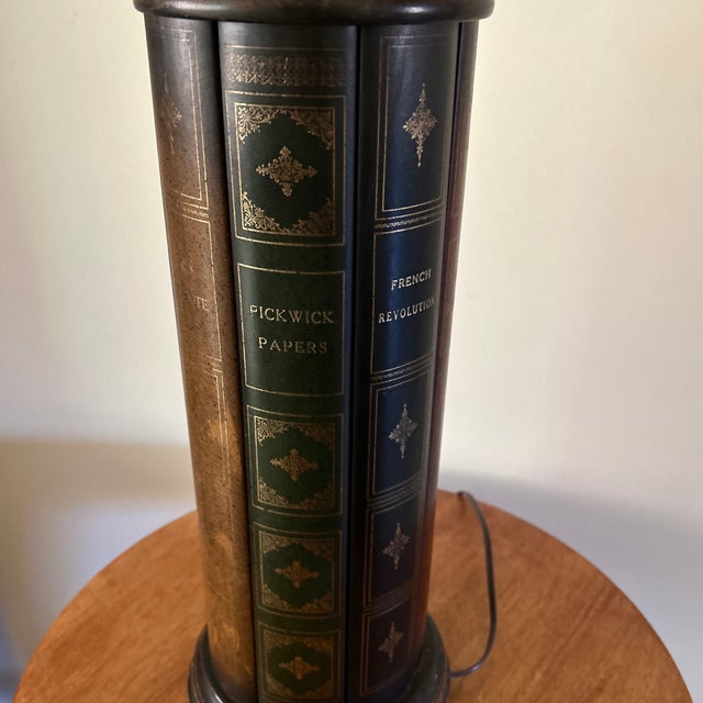 Frederick Cooper Vintage Column Design Frederick Cooper Trompe I’Oeil Book Motif Table Lamp For Sale - Image 4 of 12