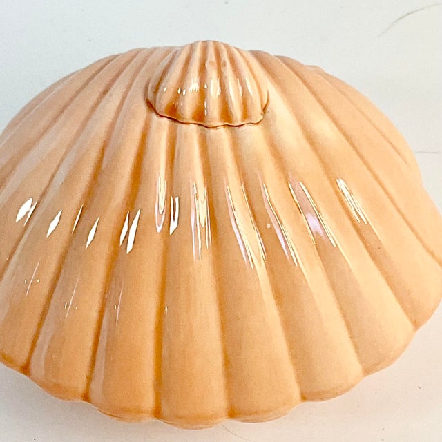 This is an American Folk Art Ceramic Sea Shell Trinket Box. It’s from an ICCO Mold, 1986 but the artist created their...