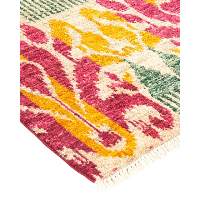 Fresh, spirited, and above all, luxurious, the rugs of the Modern collection can invigorate a traditional room as...