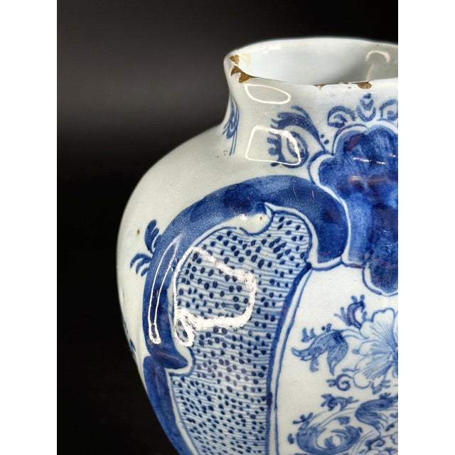 Antique Delft Vase by Van Duijn, 1700s For Sale - Image 3 of 10