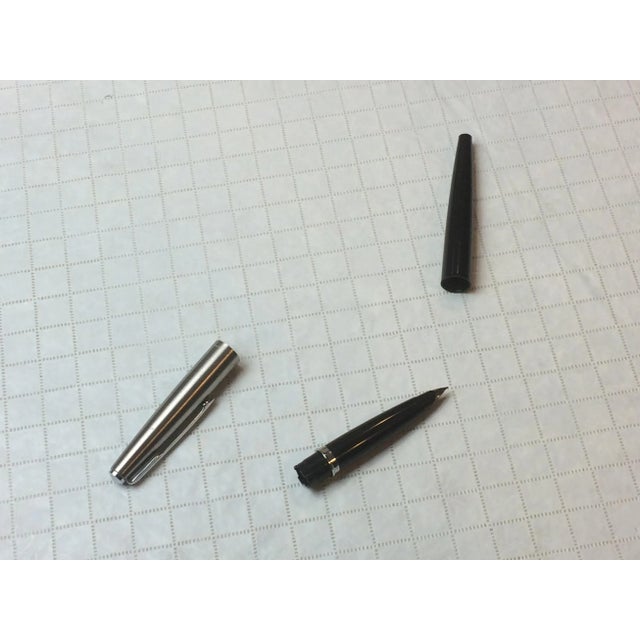 Metal Vintage Parker Black Fountain Pen With Brushed Steel Cap in Box For Sale - Image 7 of 12