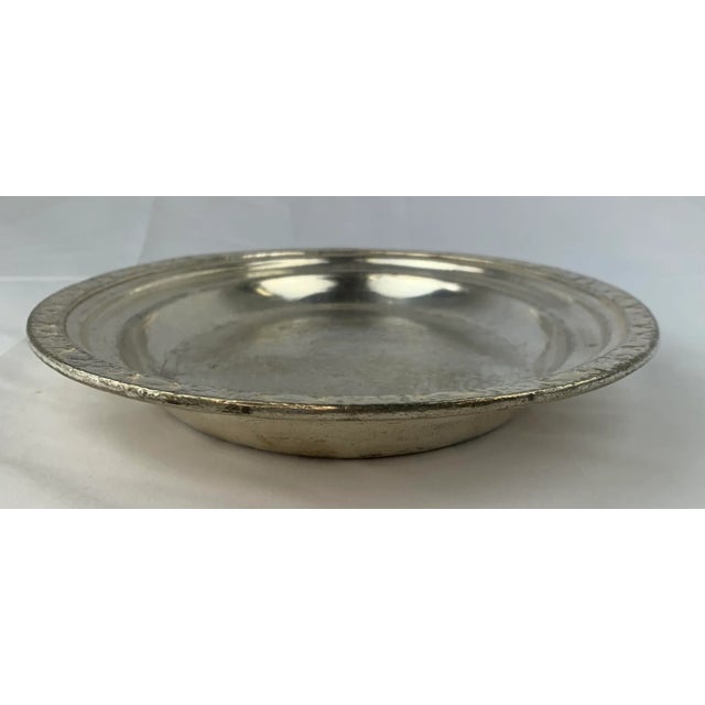Vintage Waldorf Astoria Medium Hammered Silver Plate Serving Tray For Sale In Los Angeles - Image 6 of 11