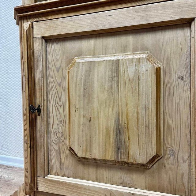 Glass Antique Softwood Corner Cabinet from Franconia, Set of 2 For Sale - Image 7 of 16