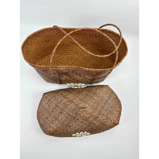 Three Vintage Handwoven Rattan and Shell Bags / Baskets For Sale - Image 13 of 14