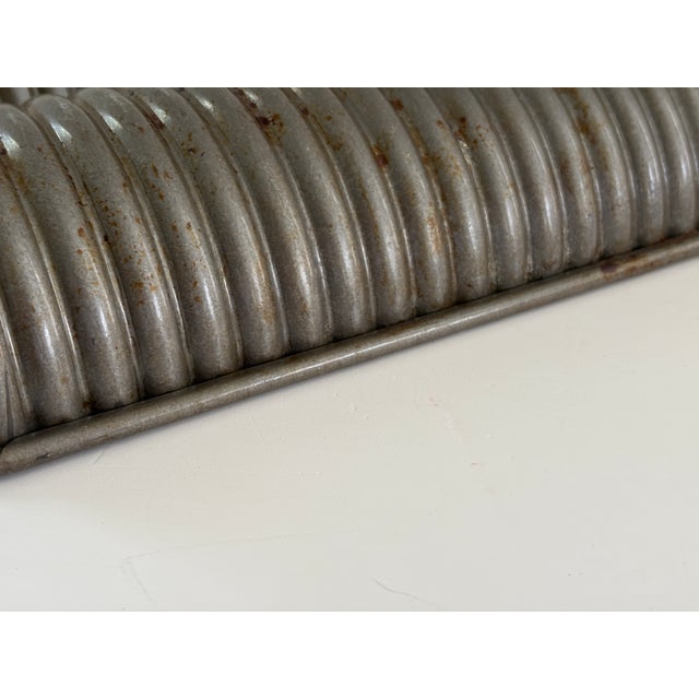 Vintage Commercial Double Loaf Ribbed Bread Pan For Sale In Orlando - Image 6 of 15