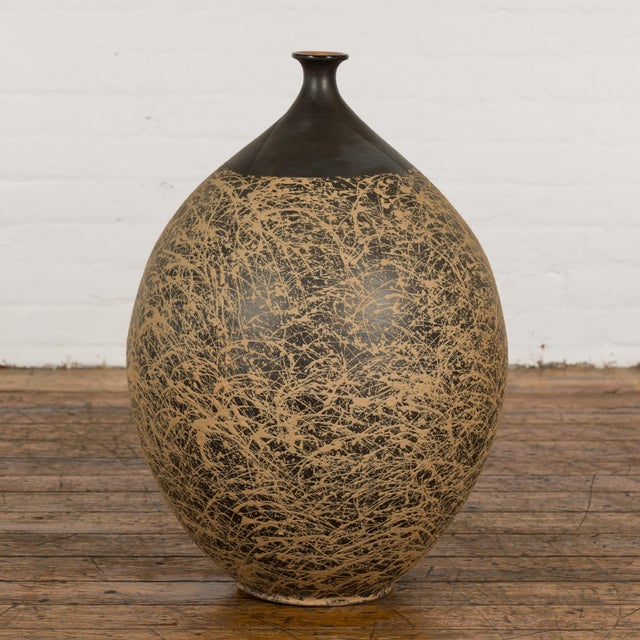Large Prem Collection Hand Crafted Artisan Vase with Black and Brown Décor For Sale - Image 4 of 12