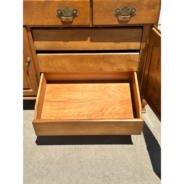 Brown Vintage 1960s Ethan Allen by Baumritter Solid Maple & Birch Buffet / Dresser – Early American Collection For Sale - Image 8 of 12