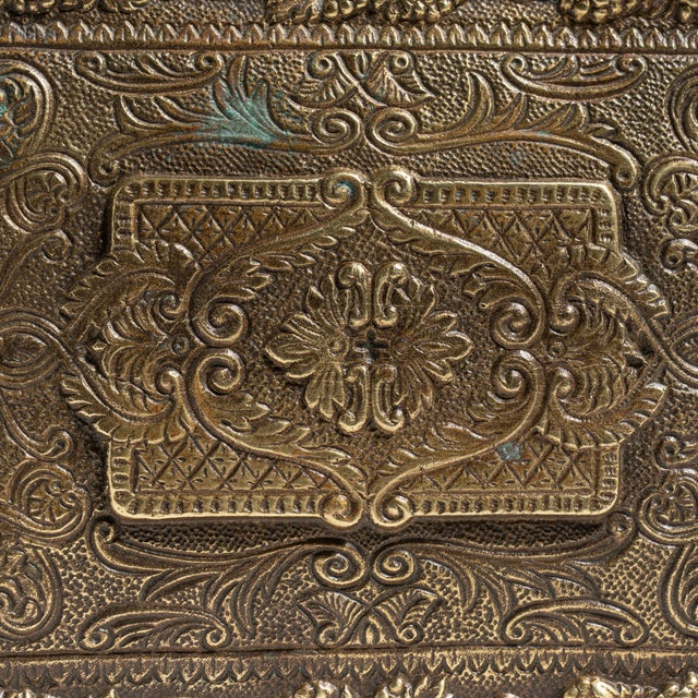 French 20th Century French Repoussé Brass Trinket Box For Sale - Image 3 of 15
