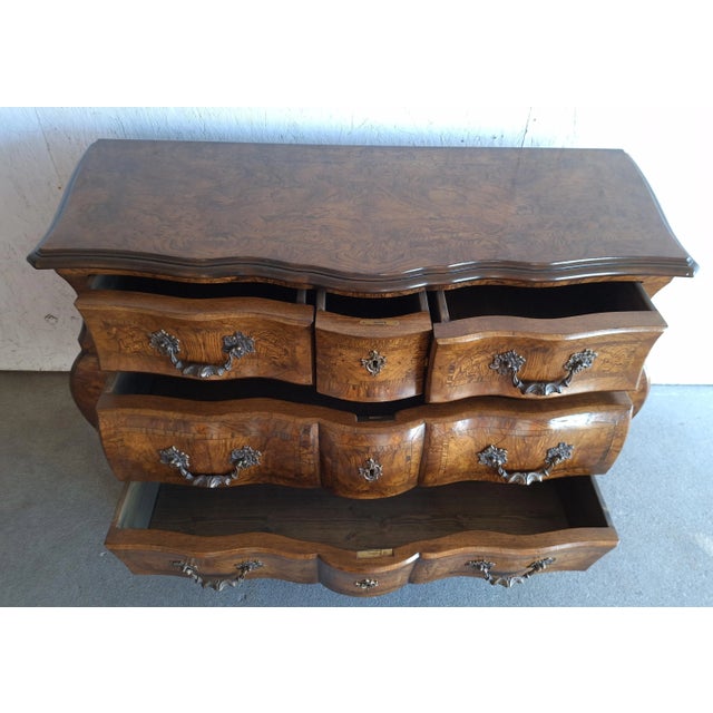 William Switzer 1960's William Switzer Made in Italy Burlwood Bombay Chest With Keys For Sale - Image 4 of 13