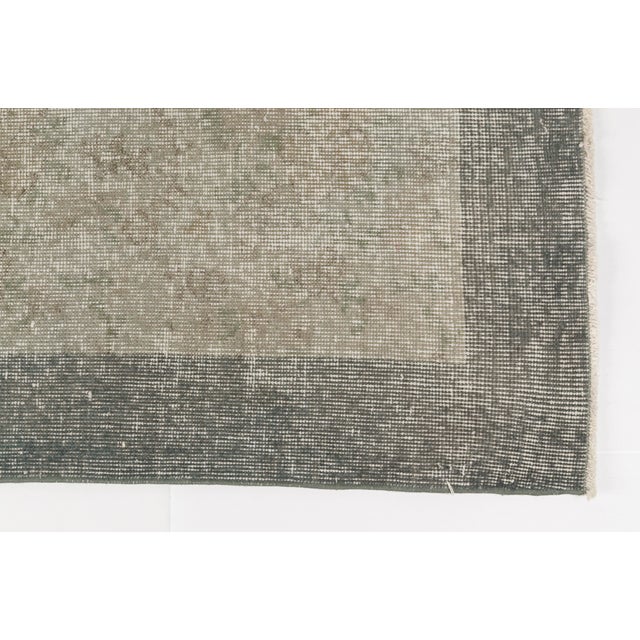 Mid 20th Century Gray Oushak Home Living Rug For Sale - Image 10 of 10