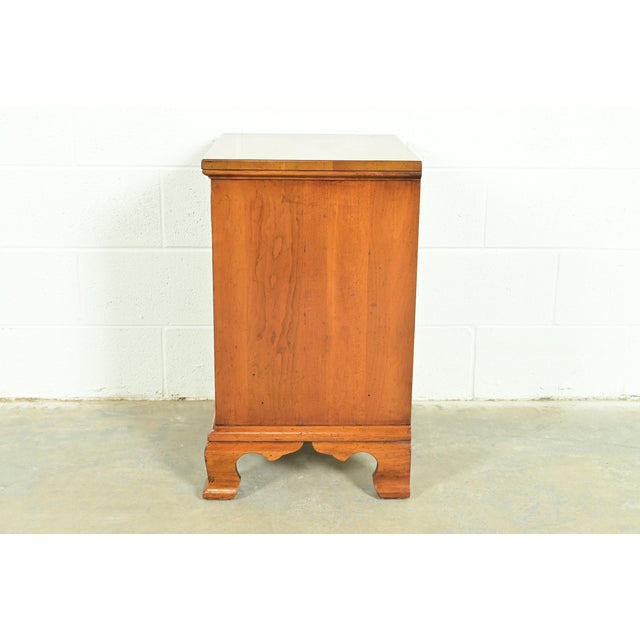Davis Cabinet Co. American Colonial Chippendale Carved Solid Cherry Wood Nightstand, Circa 1960s For Sale - Image 10 of 13