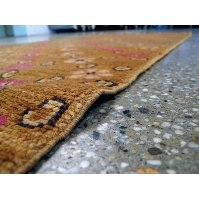 Textile Galerie Shabab Collection Mid-20th Century Turkish Anatolian Rug For Sale - Image 7 of 10