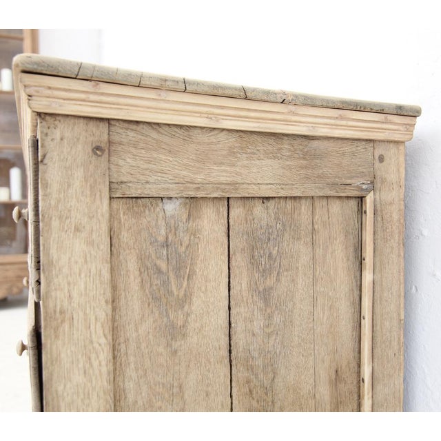 Louis XVI Chest of Drawers in Bleached Oak, Early 19th Century For Sale - Image 9 of 18