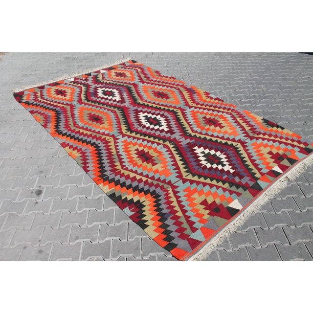 Motifs A variation of motifs—simple, tribal, bold, and colorful—all hailing from the Anatolian region (modern-day Turkey)...