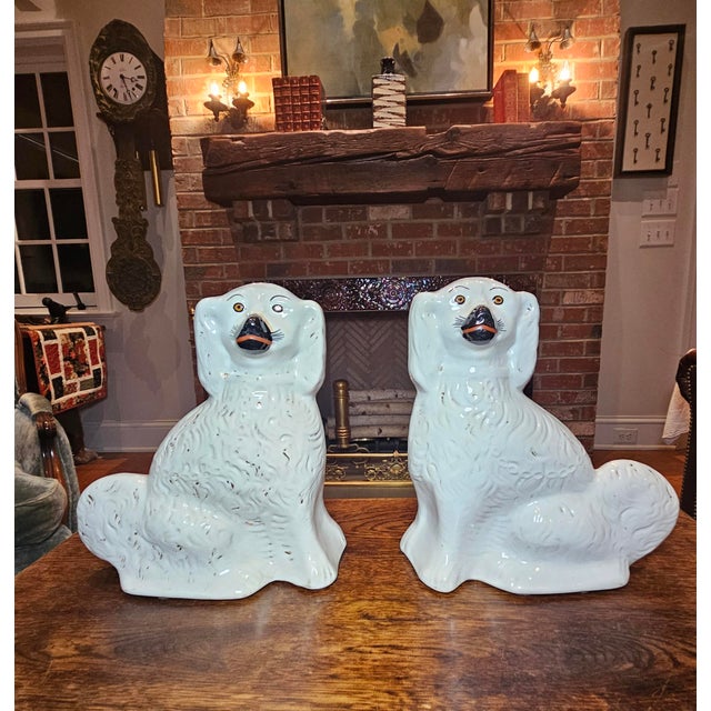 Pair of Antique Old Staffordshire Dogs With Newcomb Collage in New Orleans Provenance For Sale In Charlotte - Image 6 of 15