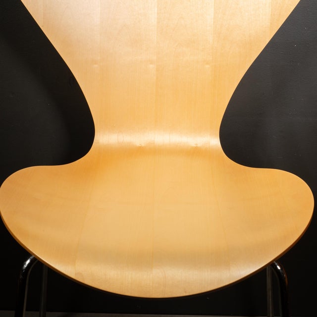Mid-Century Modern Fritz Hansen Series 7 Chair-Maple For Sale - Image 3 of 8