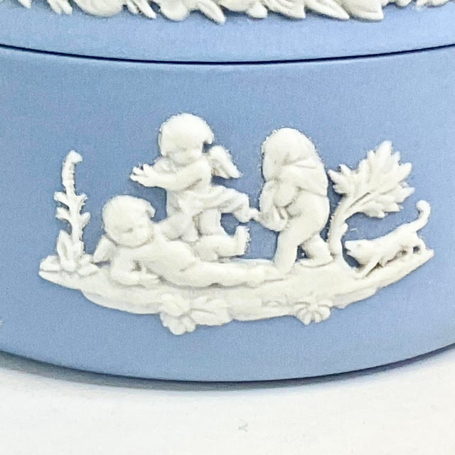 Wedgwood 1980s Vintage English Hollywood Regency Wedgwood Blue Trinket Box, Hellenic Greek Images For Sale - Image 4 of 12