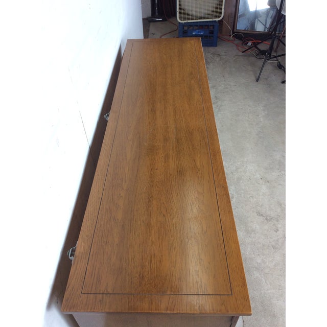 1960s Mid Century Modern Lowboy Dresser With Brass Hardware by United Furniture For Sale - Image 5 of 10
